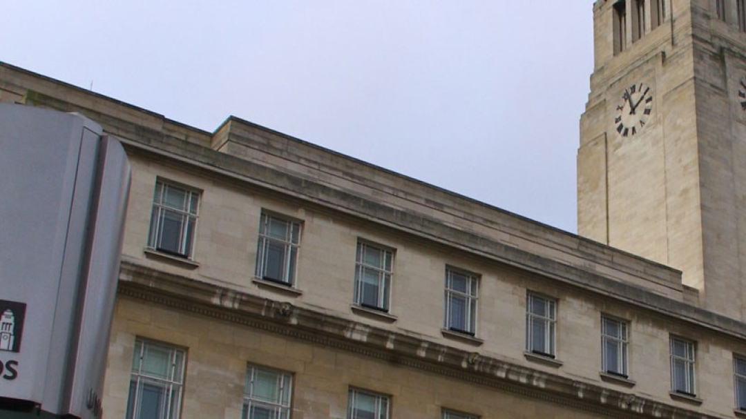 6813051009 ef79c7f5b1 ov2