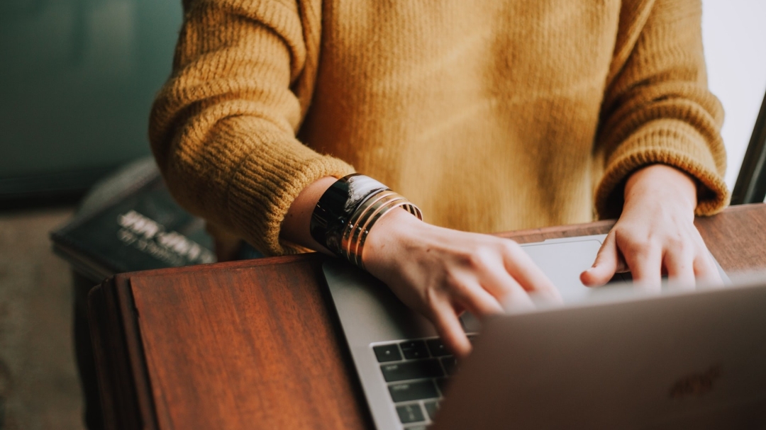 Christin hume Hcfwew744z4 unsplash 1